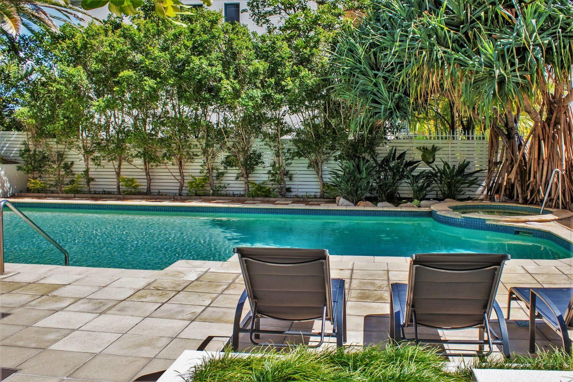 Aparthotel Indigo Blue Gold Coast Exterior foto
