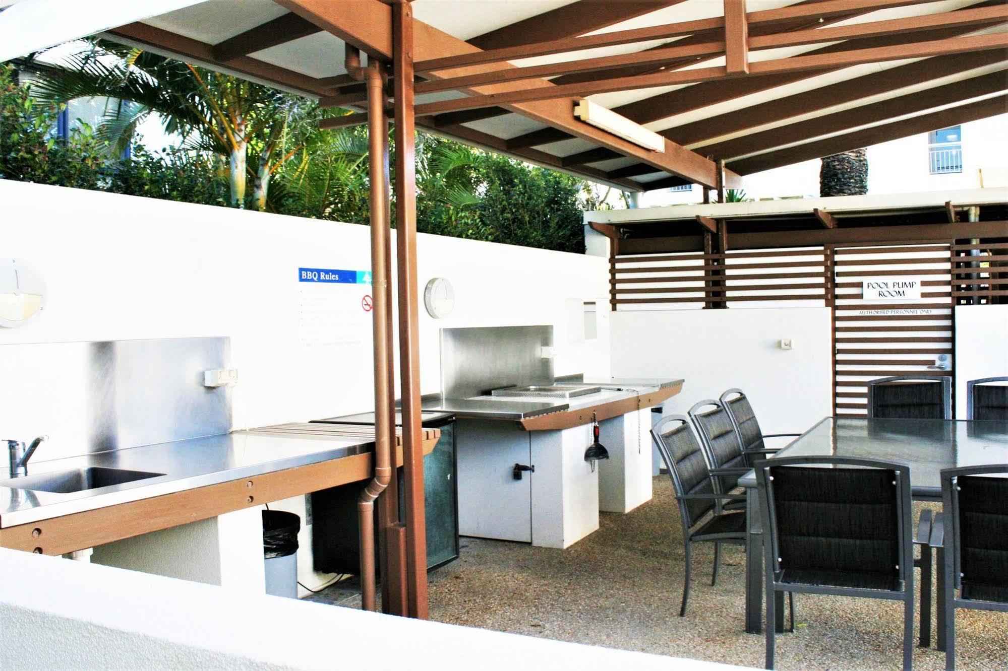 Aparthotel Indigo Blue Gold Coast Exterior foto